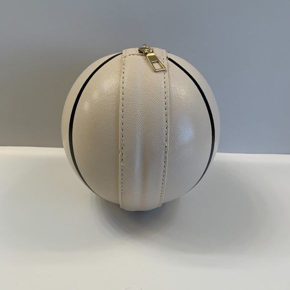 🏀🏀Basketball Shaped Crossbody Handbag Chain Handle -White🏀🏀 - Picture 5 of 10